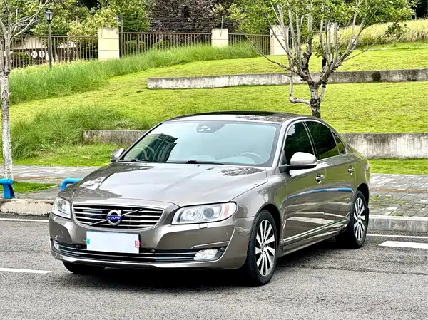 Volvo S80L 2015