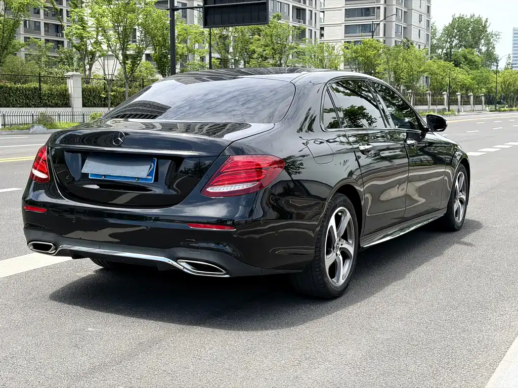Mercedes-Benz E-Class 2019 — фото 6