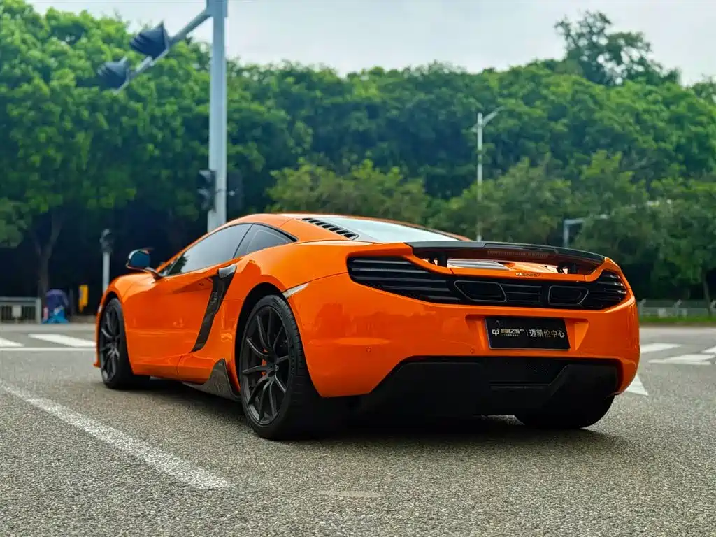 McLaren 12C 2013 — фото 16