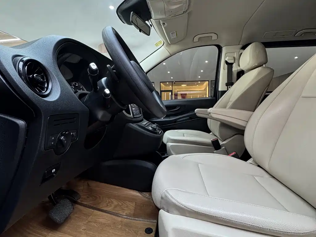 Mercedes-Benz Vito 2021 — фото 10