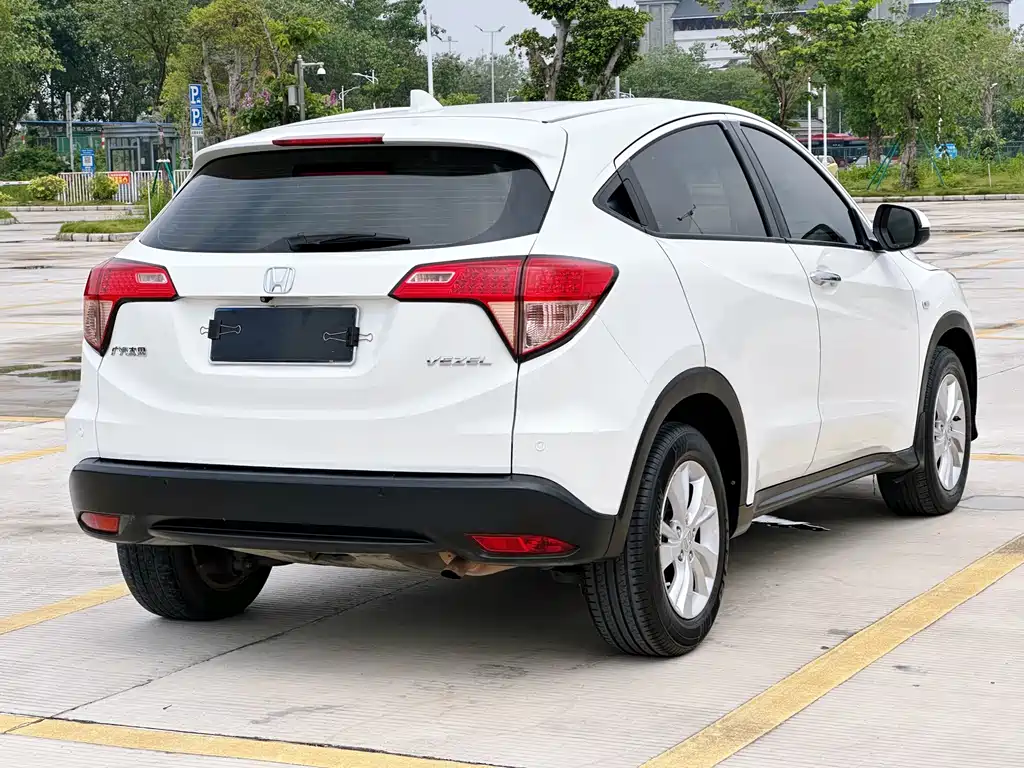 Honda Vezel 2017 — фото 8
