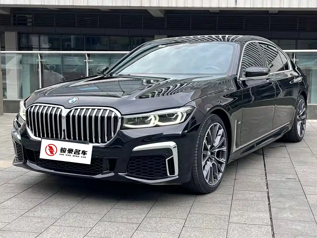 BMW 7 Series 2020 — фото 1