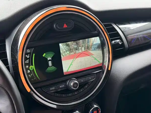MINI MINI 2019