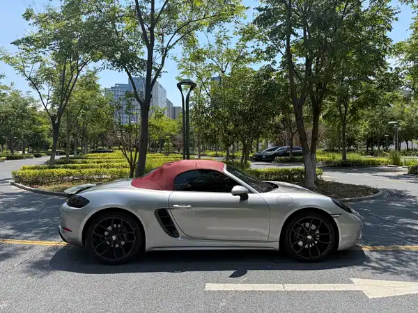 Porsche 718 2017
