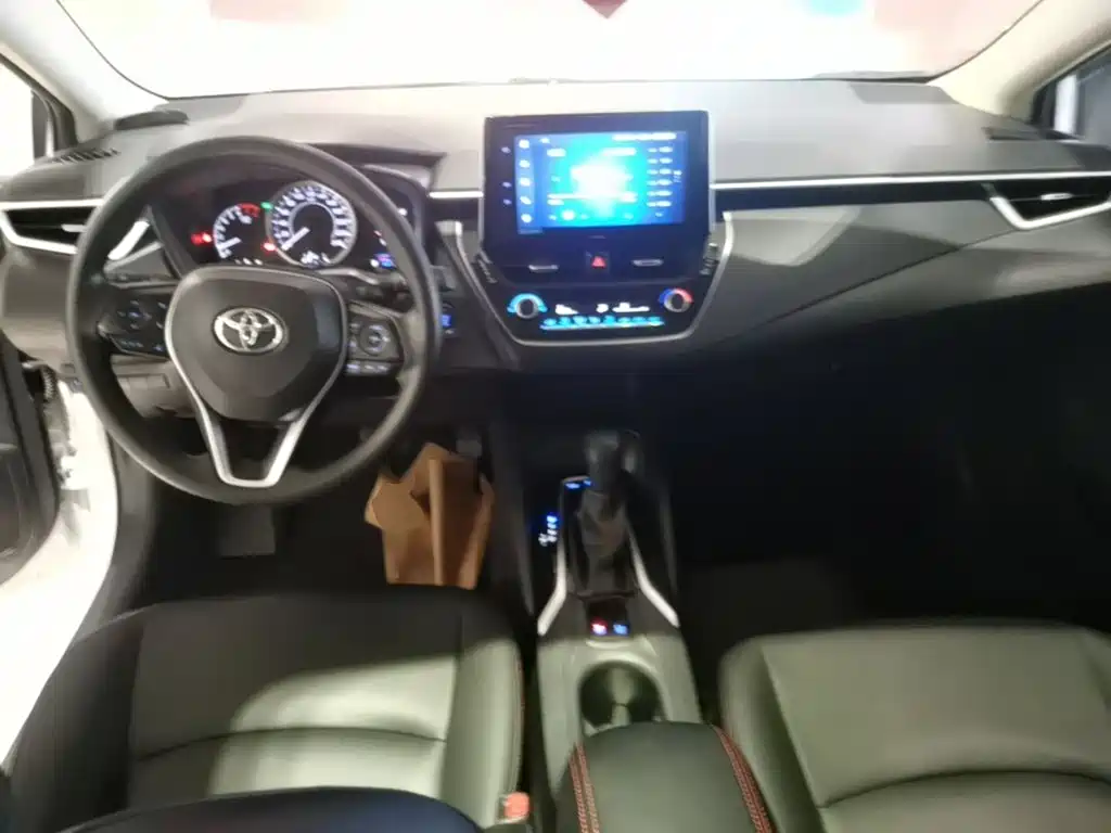 Toyota Corolla 2022 — фото 16