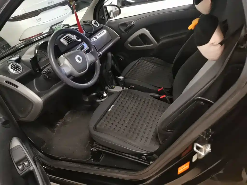 smart Fortwo 2014 — фото 15