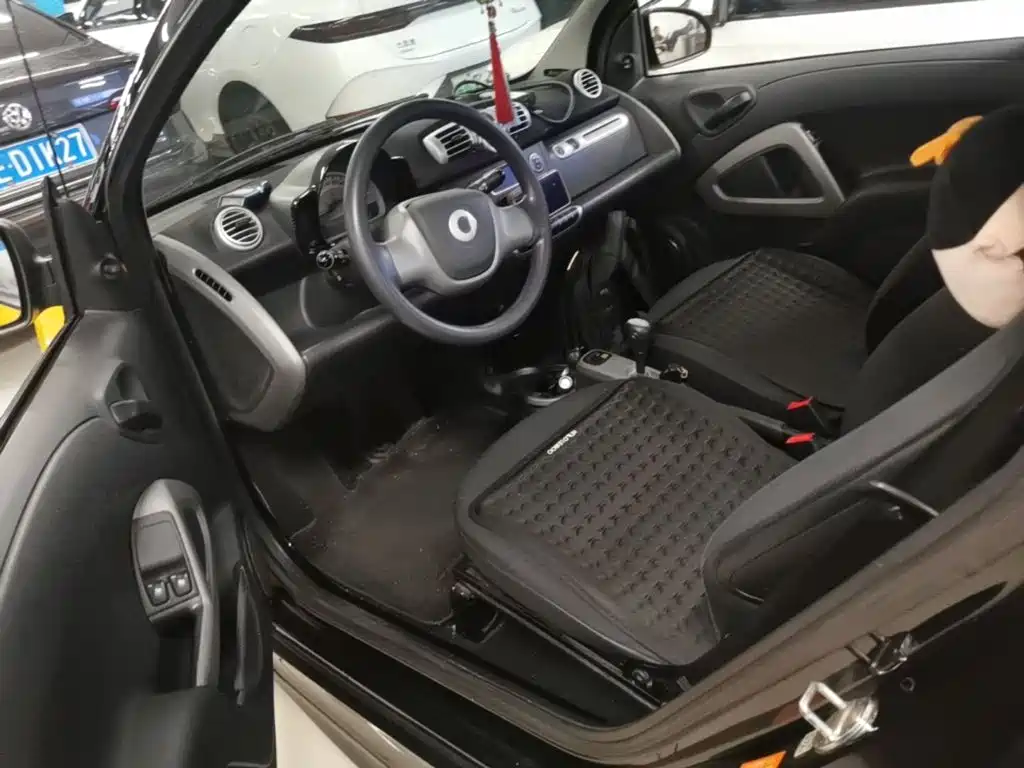 smart Fortwo 2014 — фото 16