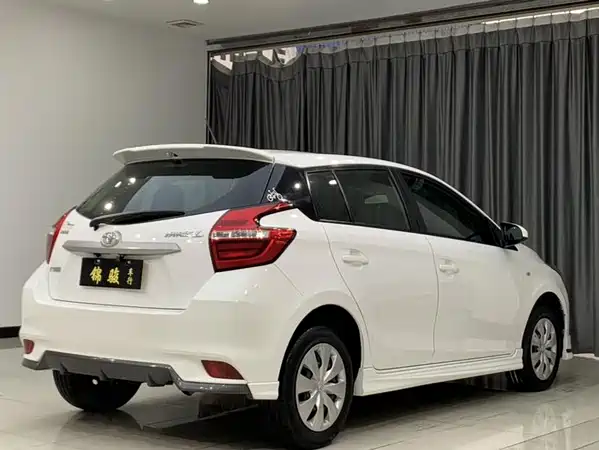 Toyota Yaris L 2019