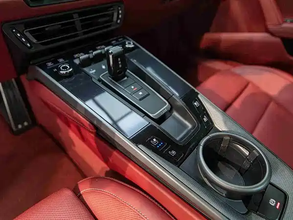 Porsche 911 2023