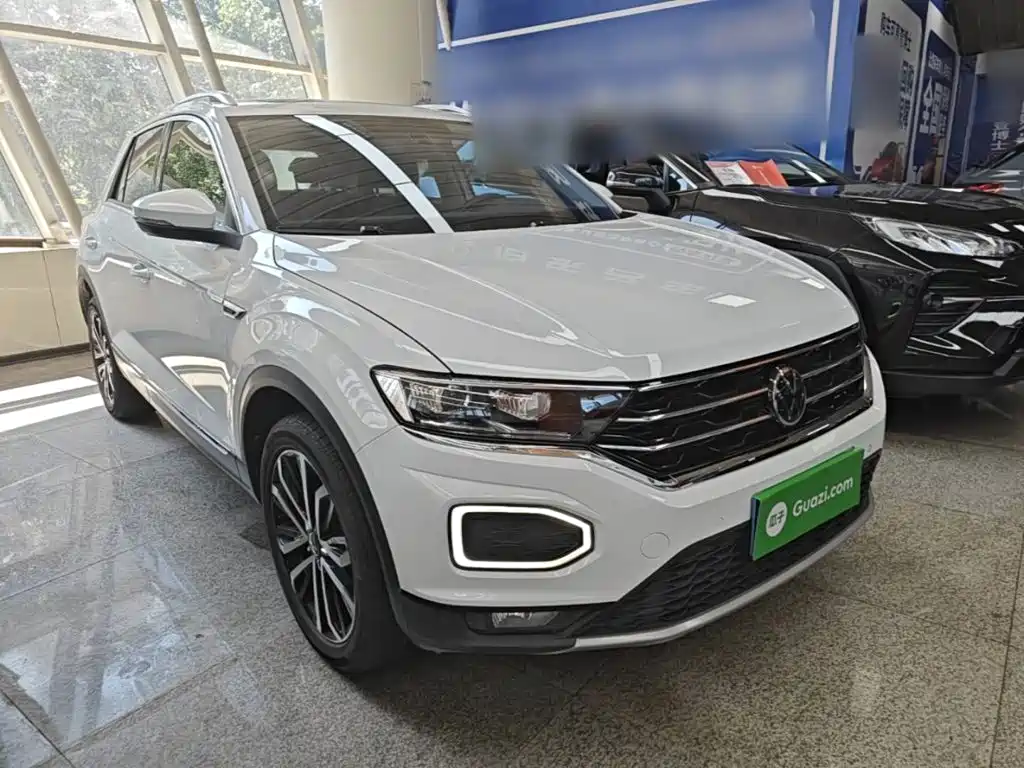 Volkswagen T-Roc 2023