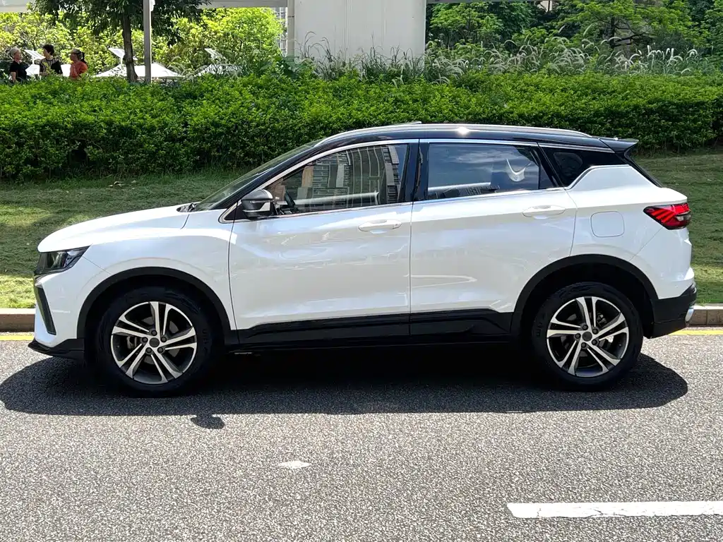 Geely Binyue 2021