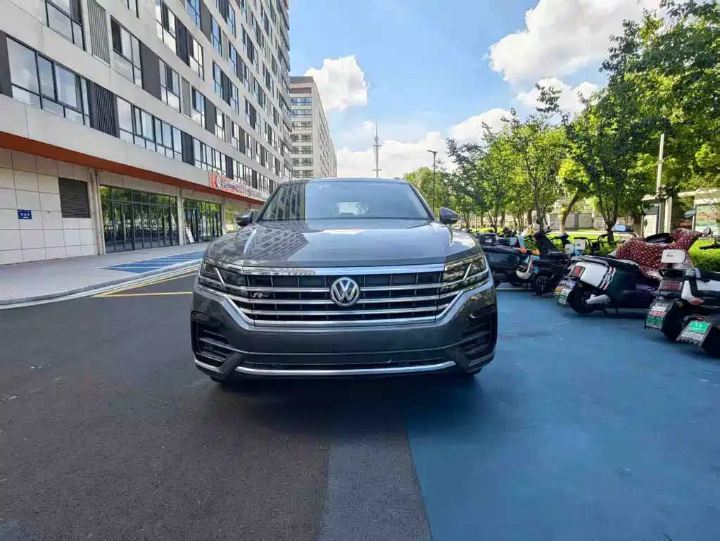 Volkswagen Touareg 2020 — фото 2