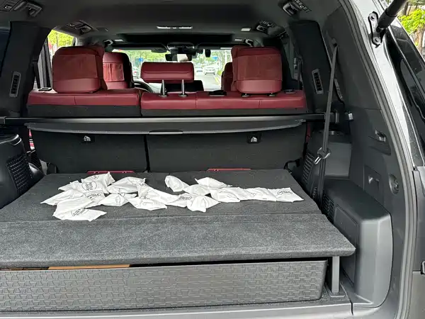 Lexus LX 2025