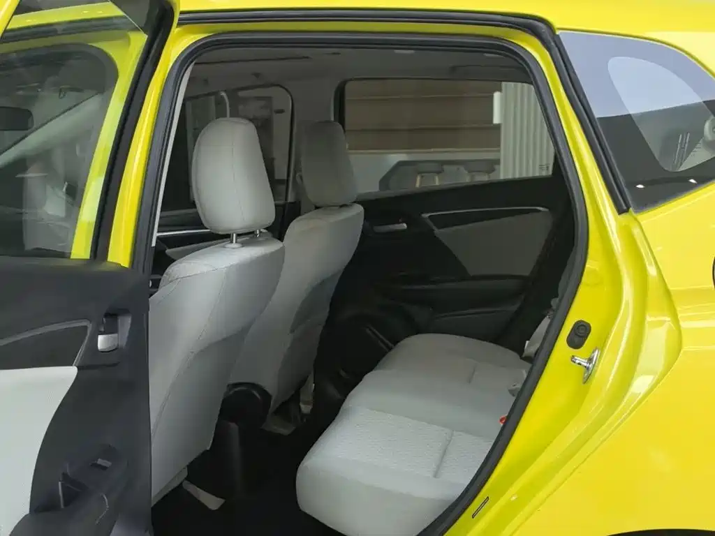 Honda Fit 2016 — фото 11