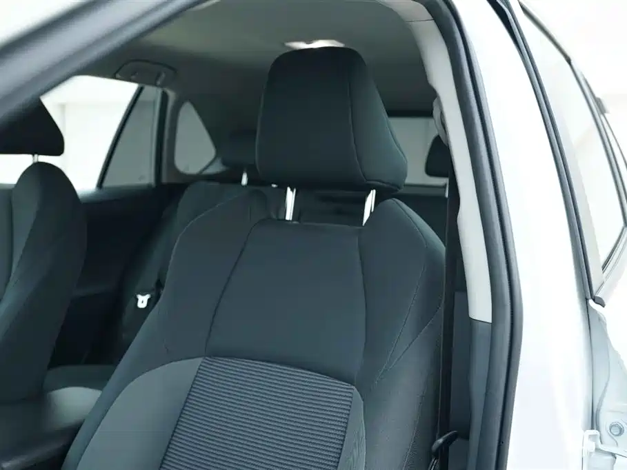 Toyota Wildlander 2023 — фото 12