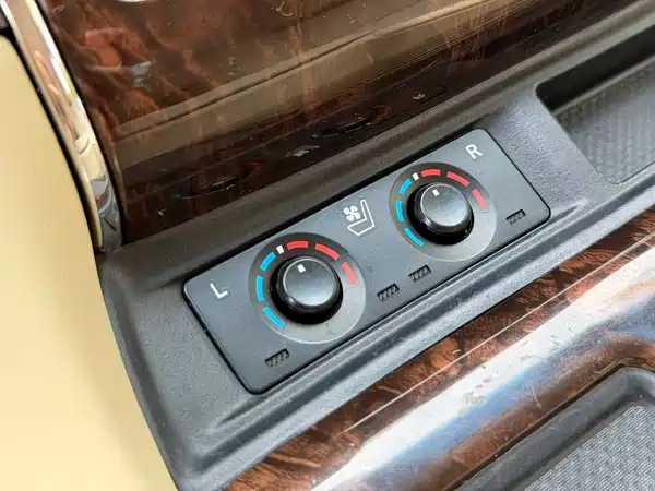 Toyota Alphard 2022