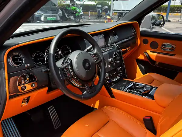 Rolls-Royce Cullinan 2023