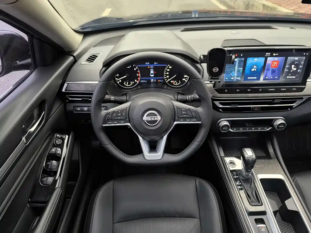 Nissan Teana 2023 — фото 19