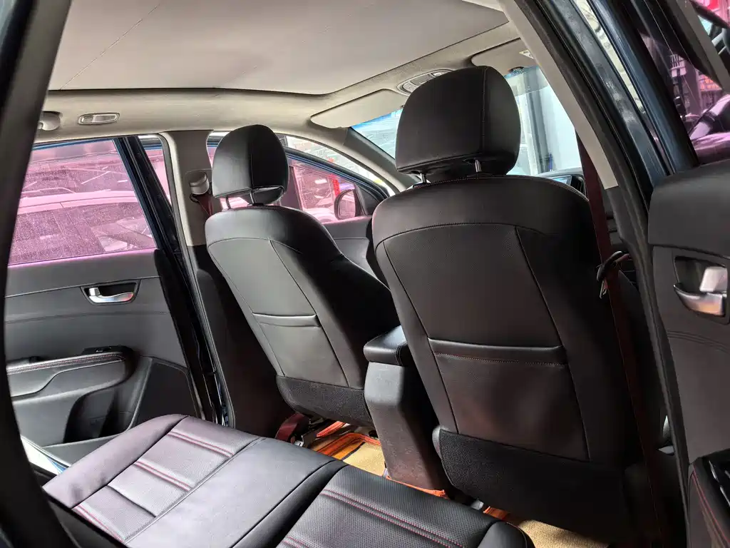Kia KX3 2015 — фото 10
