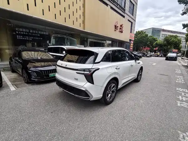 Hongqi HS3 PHEV 2026