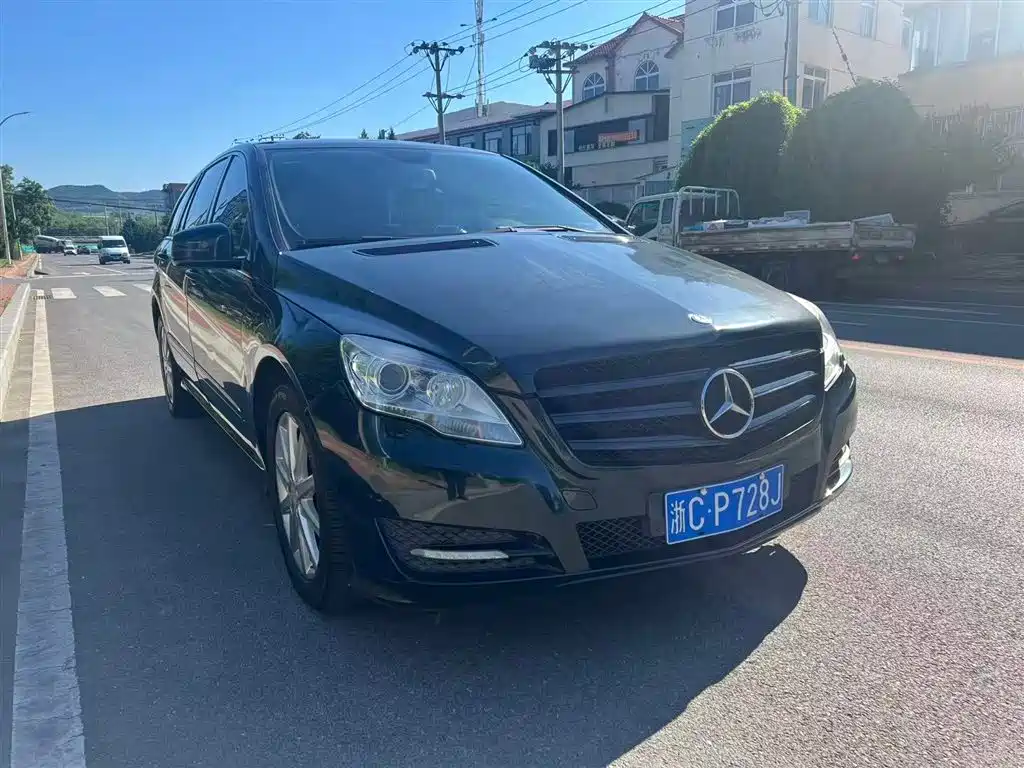 Mercedes-Benz R-Class 2011