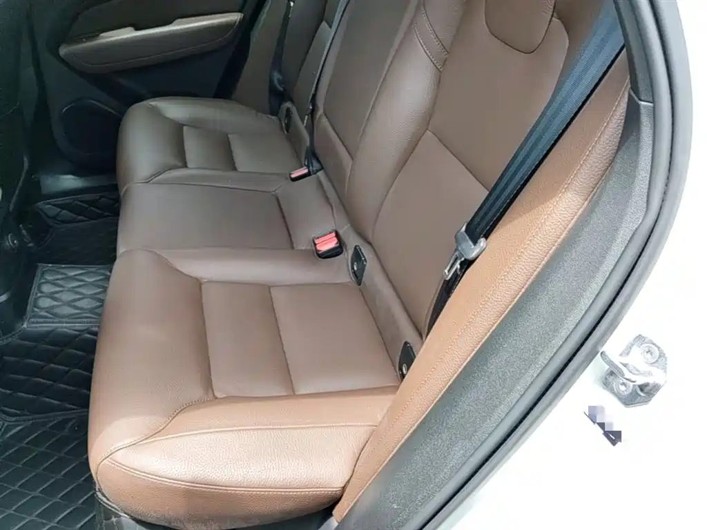 Volvo XC60 PHEV 2021 — фото 17