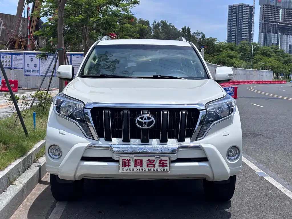 Toyota Prado 2015 — фото 2