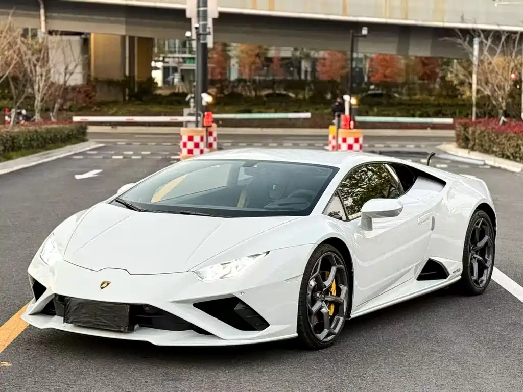 Lamborghini Huracán 2021 — фото 1