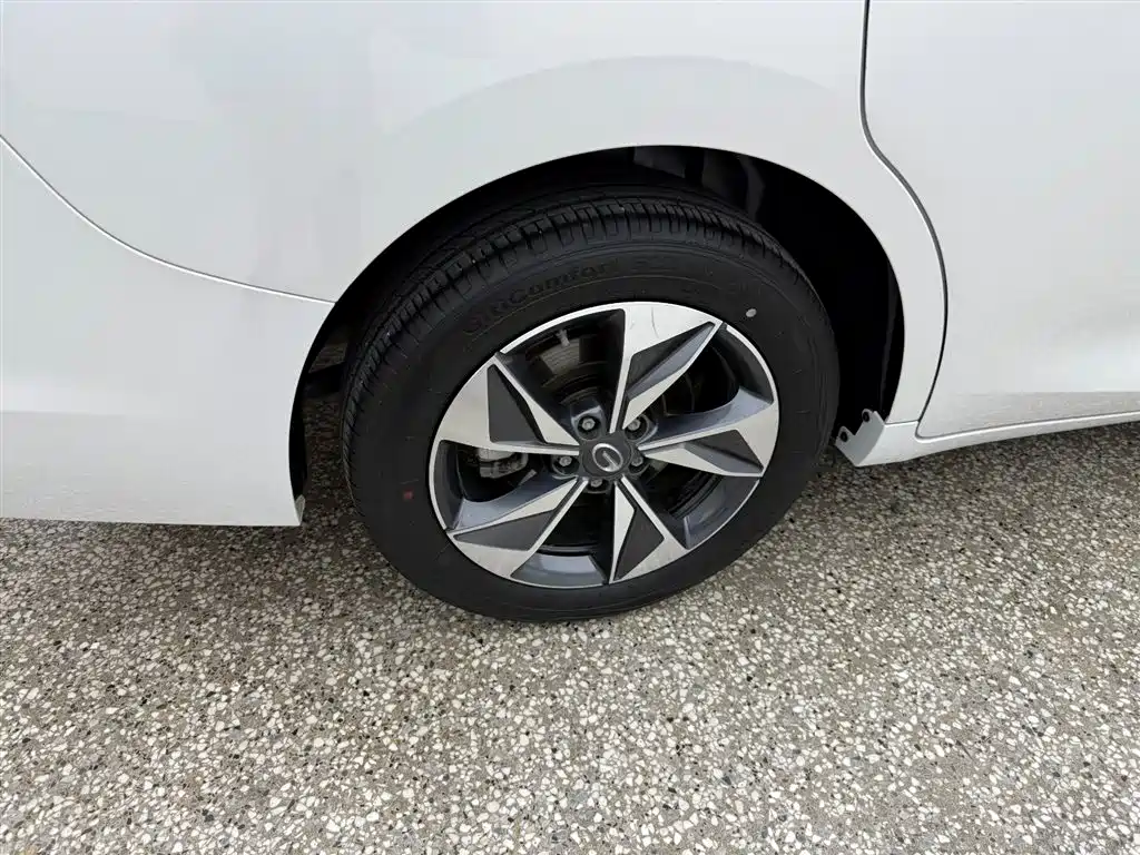 GAC Motor Trumpchi M6 2023 — фото 14