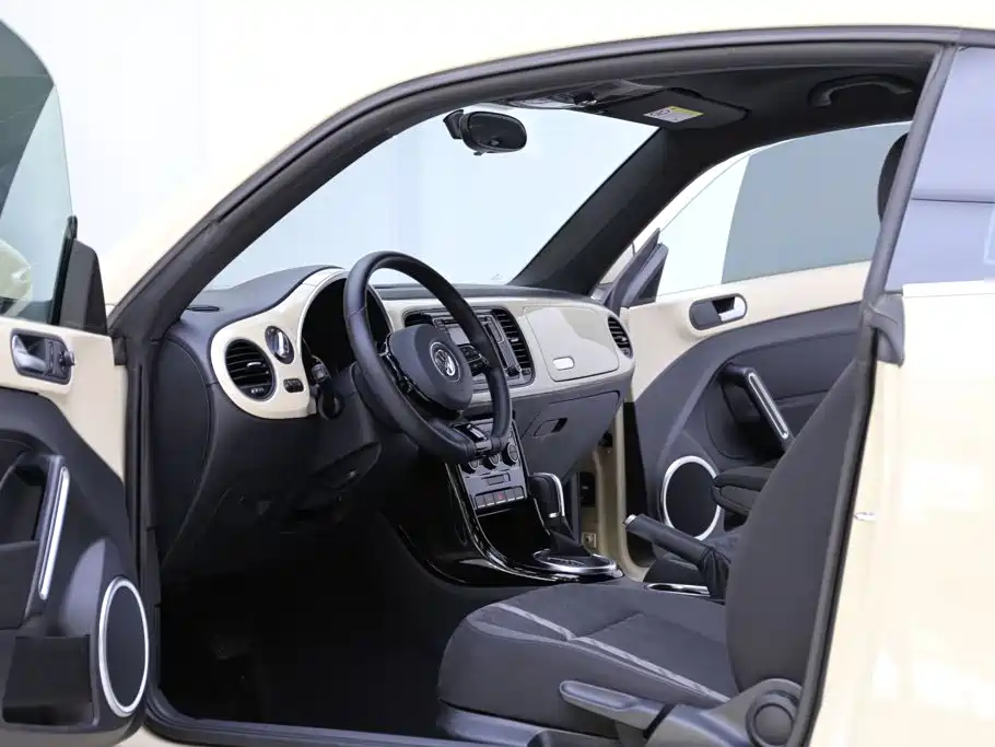 Volkswagen Beetle 2020
