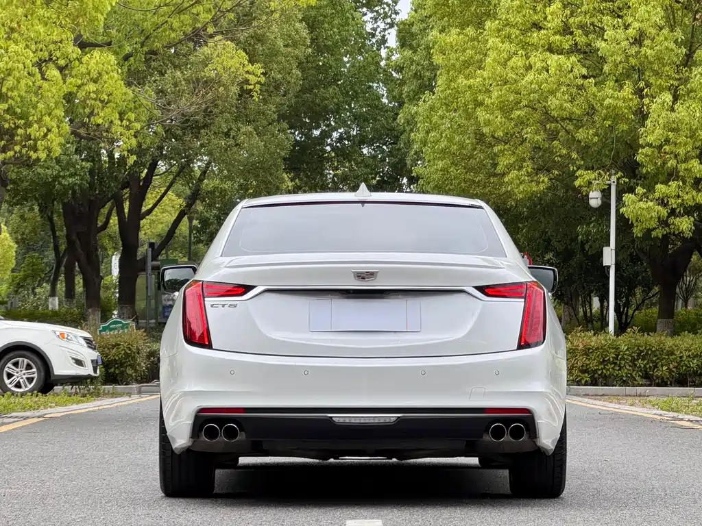 Cadillac CT6 2019 — фото 19