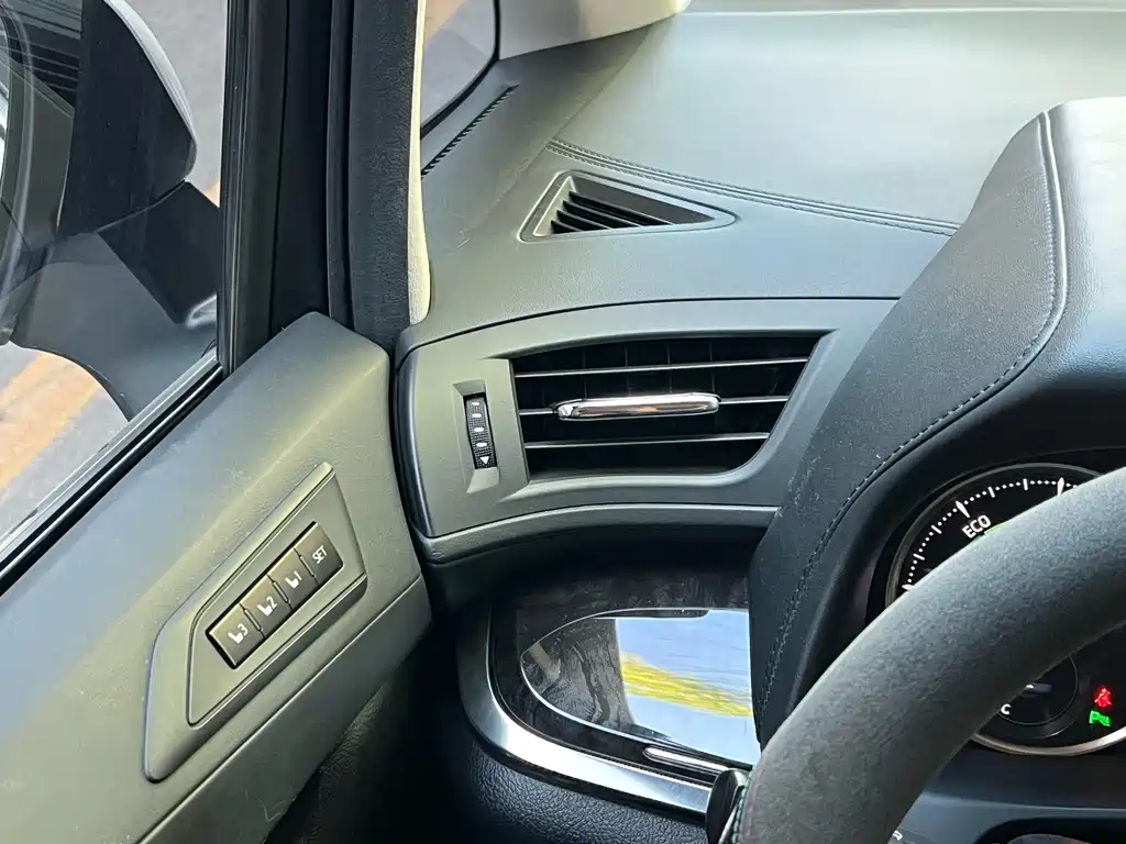 Toyota Vellfire 2020 — фото 4
