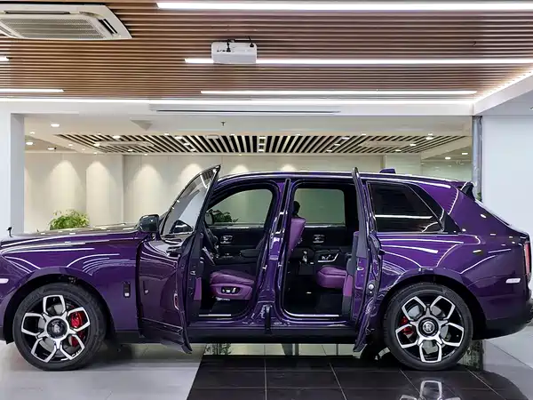 Rolls-Royce Cullinan 2024