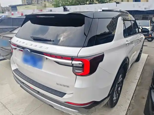 Ford Explorer 2023