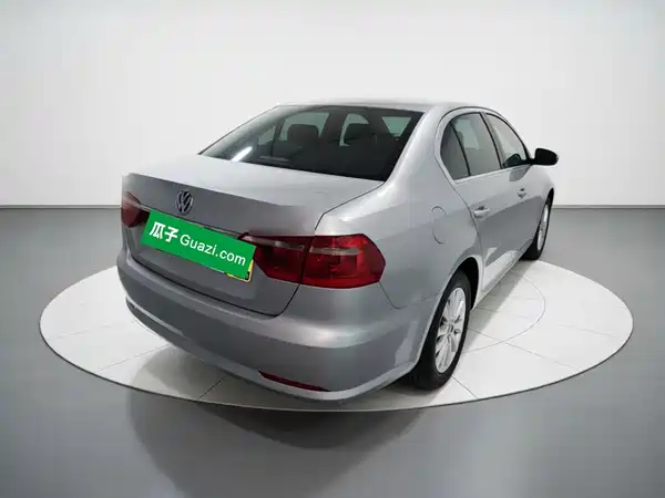Volkswagen Lavida 2015