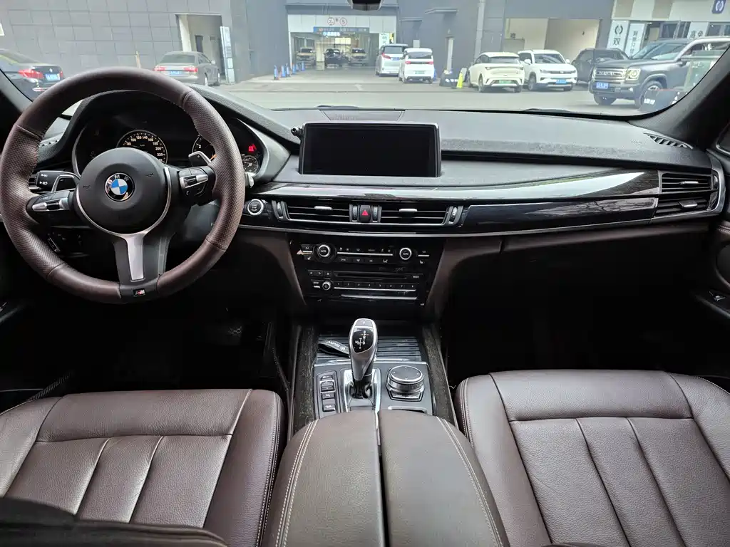 BMW X5 2019 — фото 6