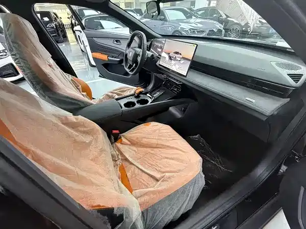 Changan UNI-V 2025