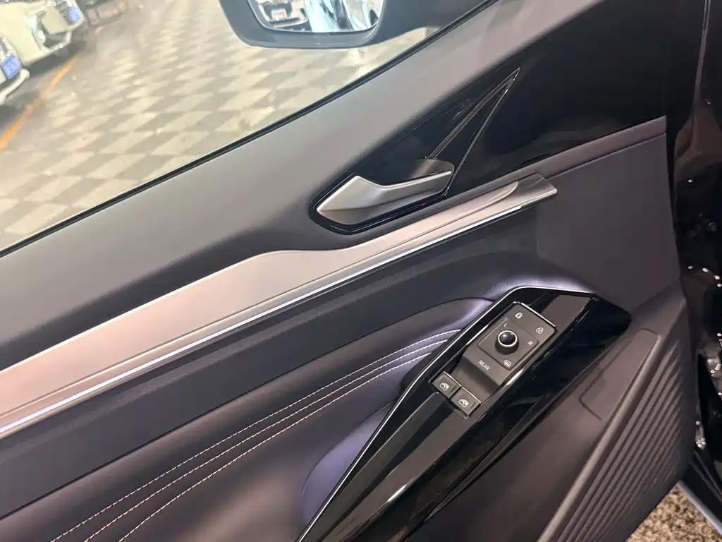 Volkswagen ID 4 CROZZ 2025