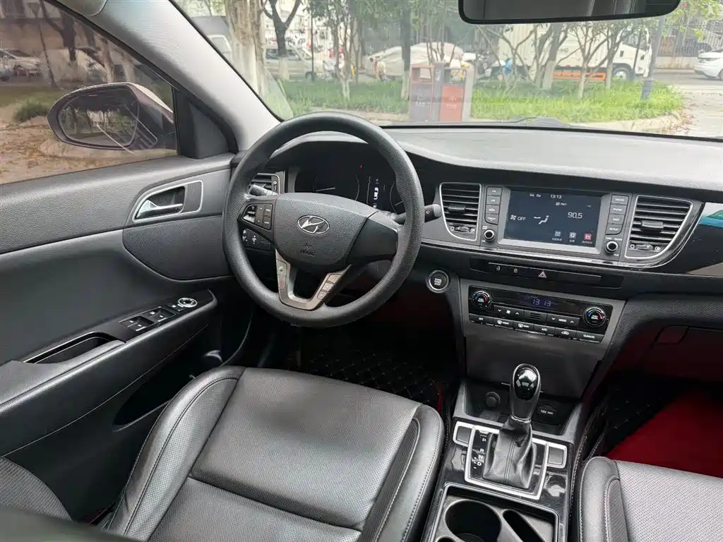 Hyundai Mistra 2016 — фото 8