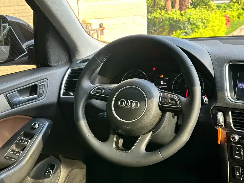Audi Q5 2017 — фото 17