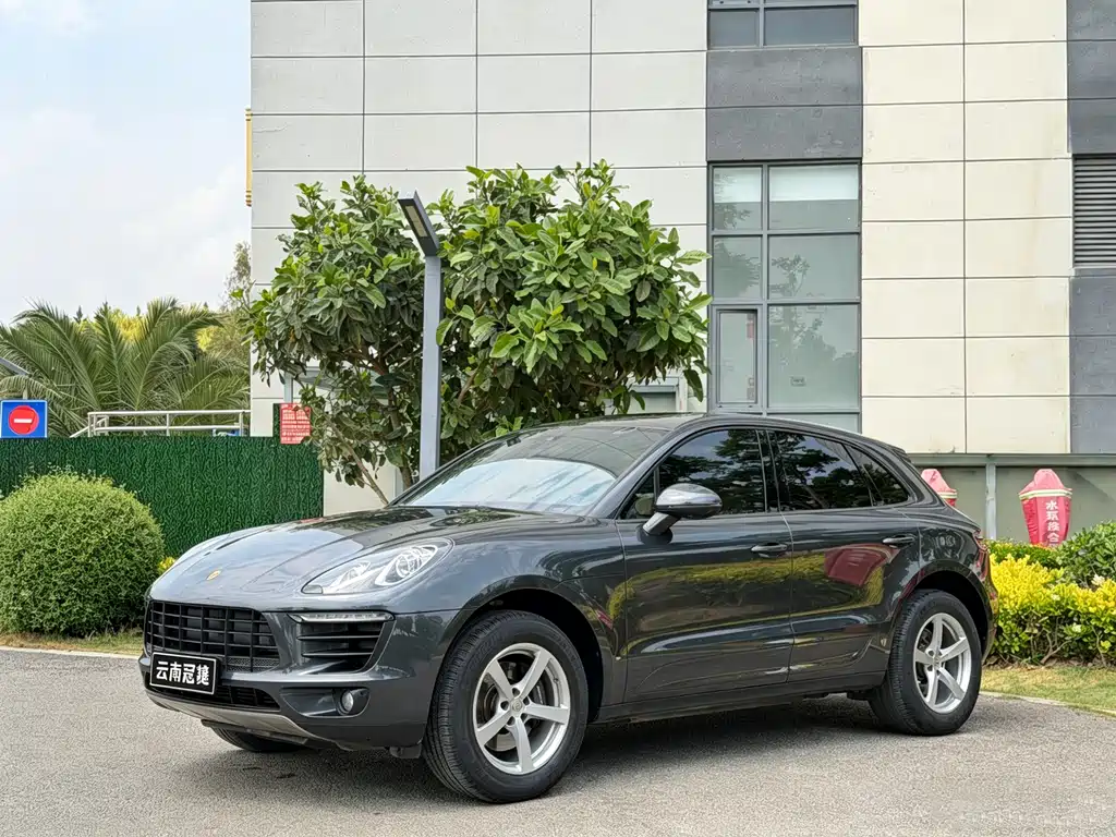 Porsche Macan 2018 — фото 1