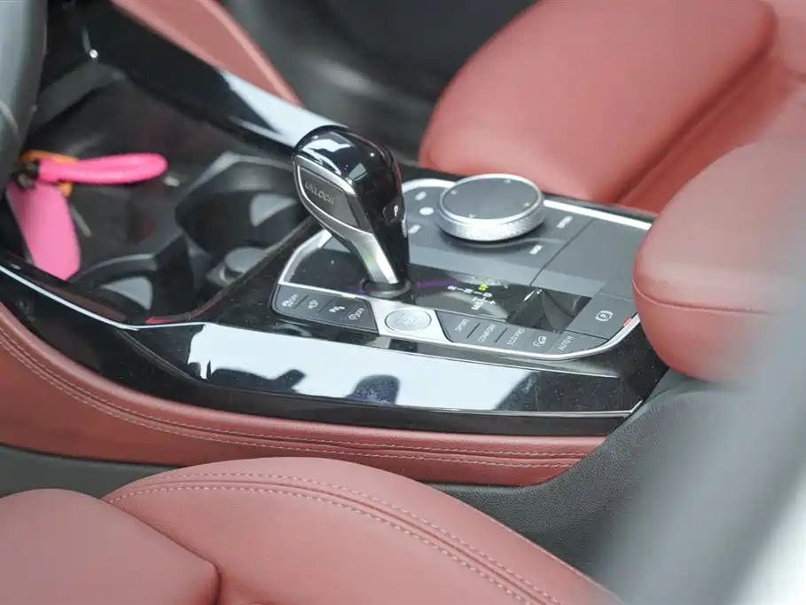 BMW X4 2022 — фото 14