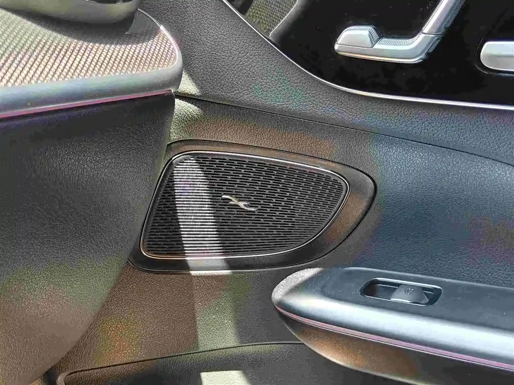 Mercedes-Benz C-Class New Energy 2023 — фото 9