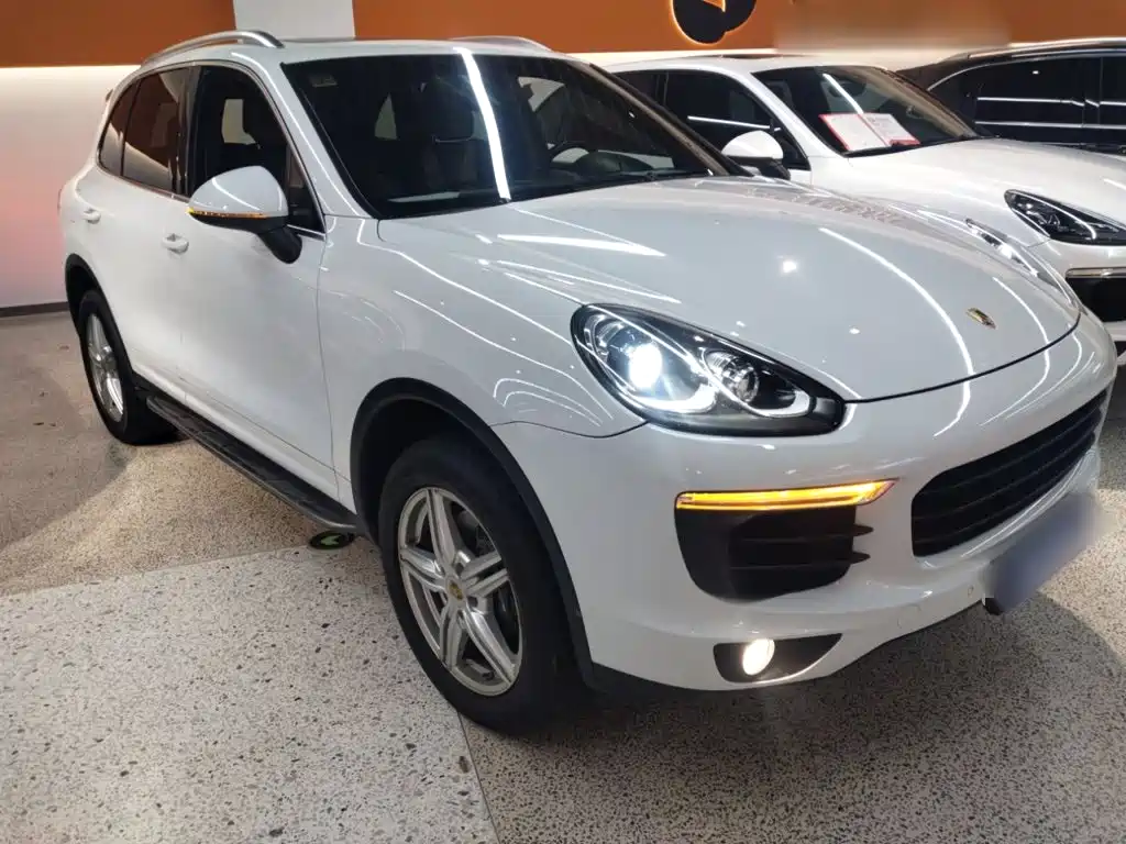 Porsche Cayenne 2015 — фото 23