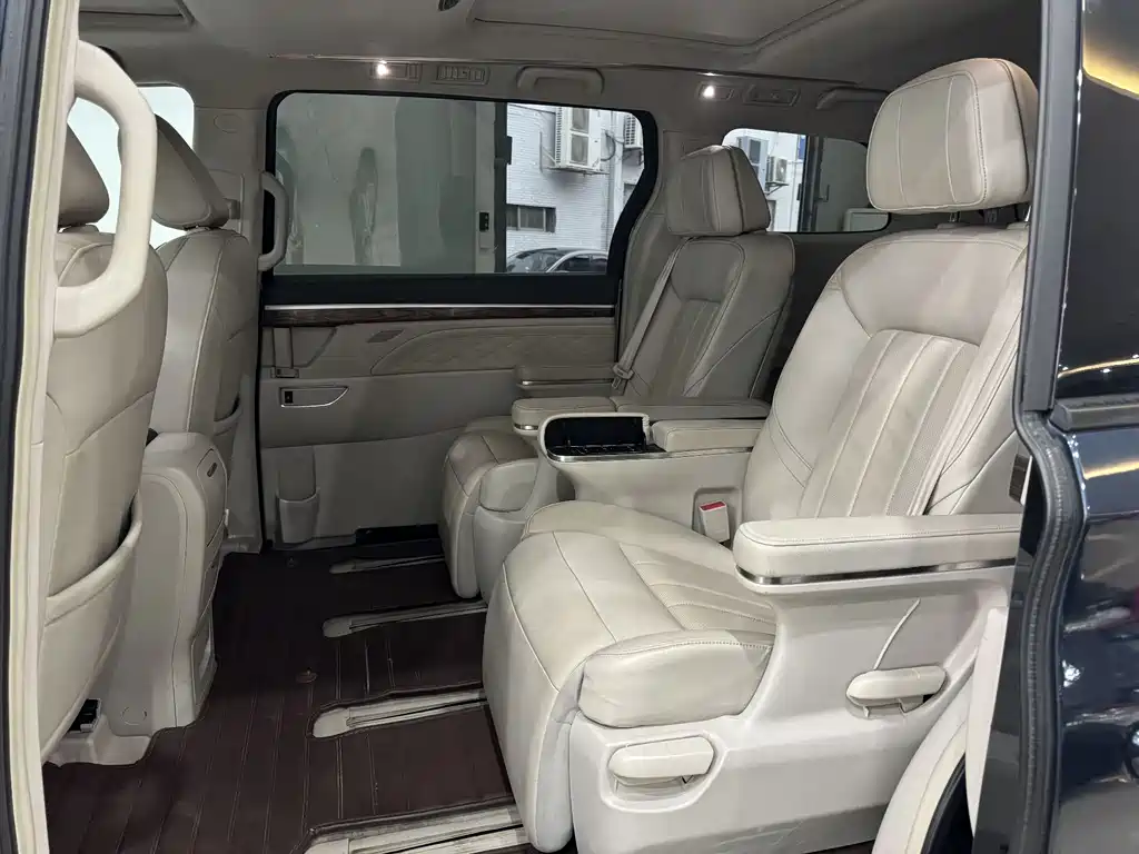 GAC Motor Trumpchi M8 2018 — фото 4