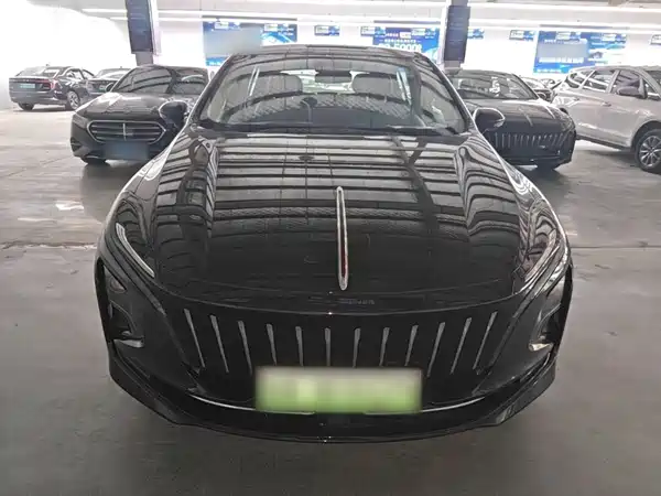 Hongqi E-QM5 2022