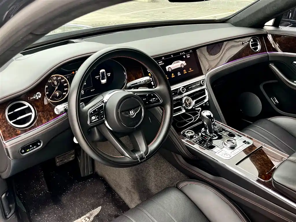 Bentley Flying Spur 2022 — фото 15