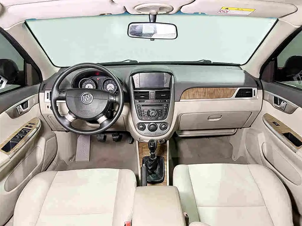 Buick Excelle 2015 — фото 9