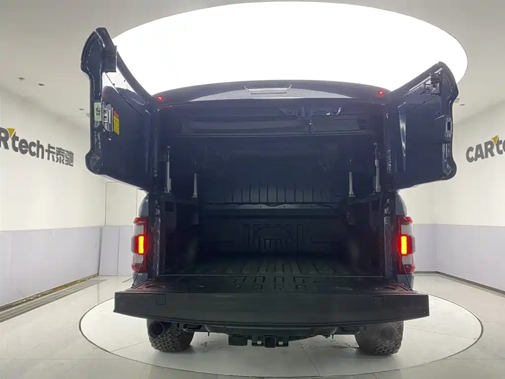 Ford F-150 Raptor — фото 29
