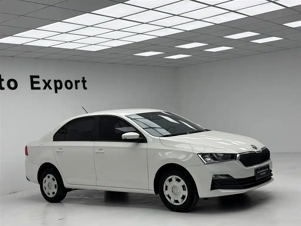 Skoda Rapid 2021 — фото 3